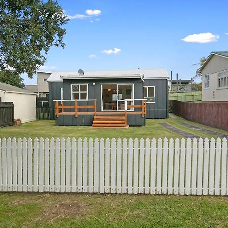 Clara'S Togs And Towels - Waihi - Bachcare Nz Villa Buitenkant foto