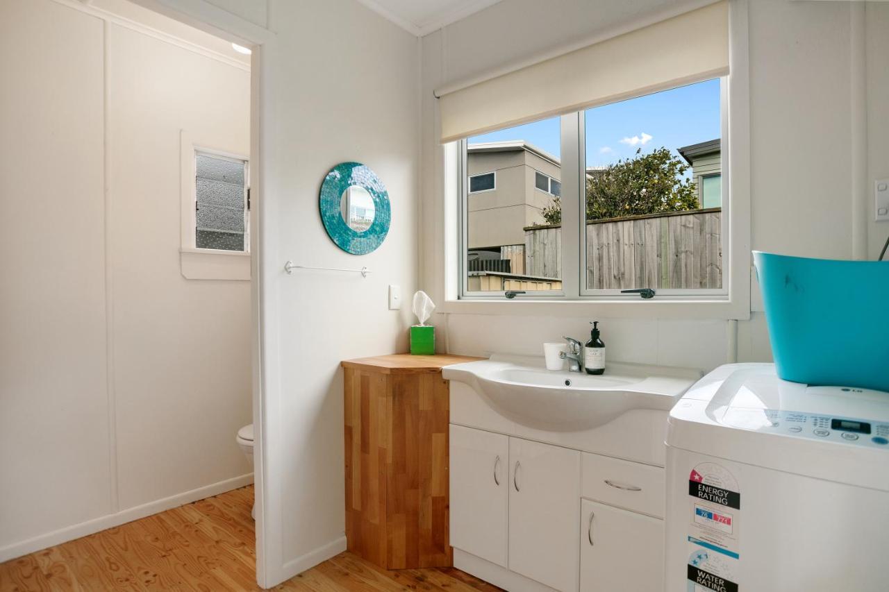 Clara'S Togs And Towels - Waihi - Bachcare Nz Villa Buitenkant foto